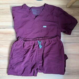 Figs Men's Scrub Set (Medium)